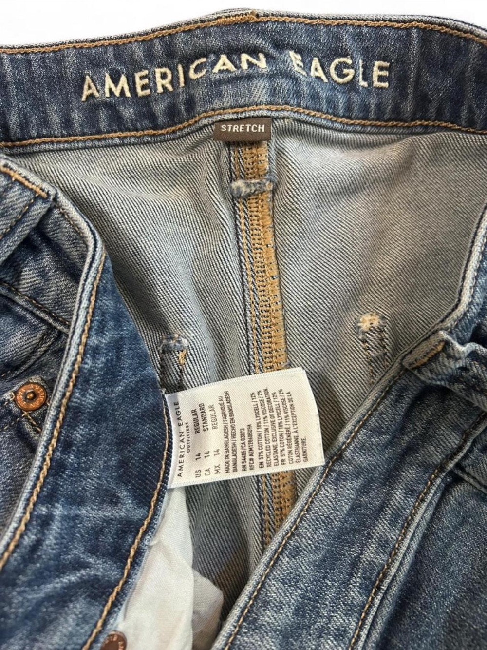 AE Women’s Wide Leg Cargo Jeans - Picture 5 of 6